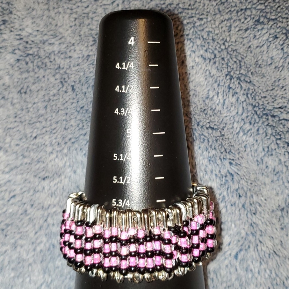 Safety pin bracelet - Picture 2 of 3